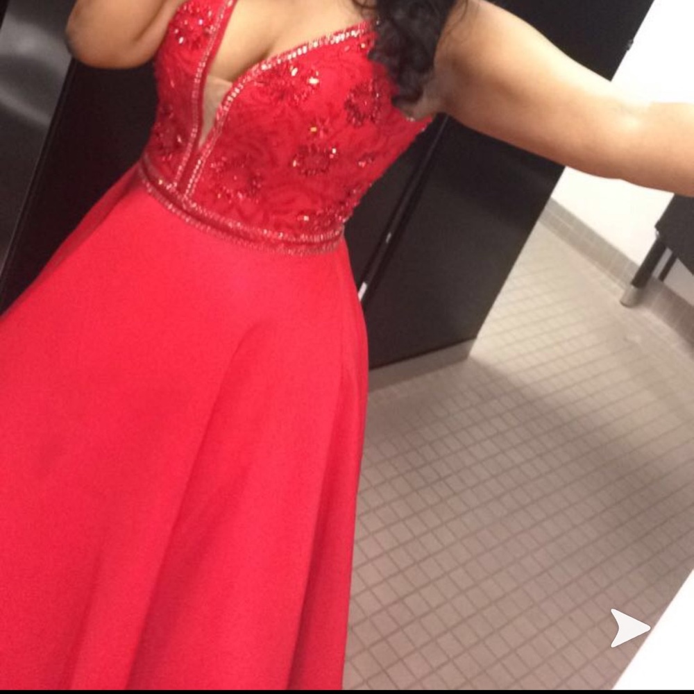 Red prom dress